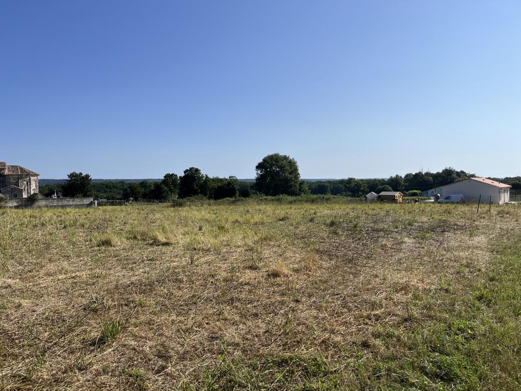 Image illustrative du produit : Magnifique terrain à Gours